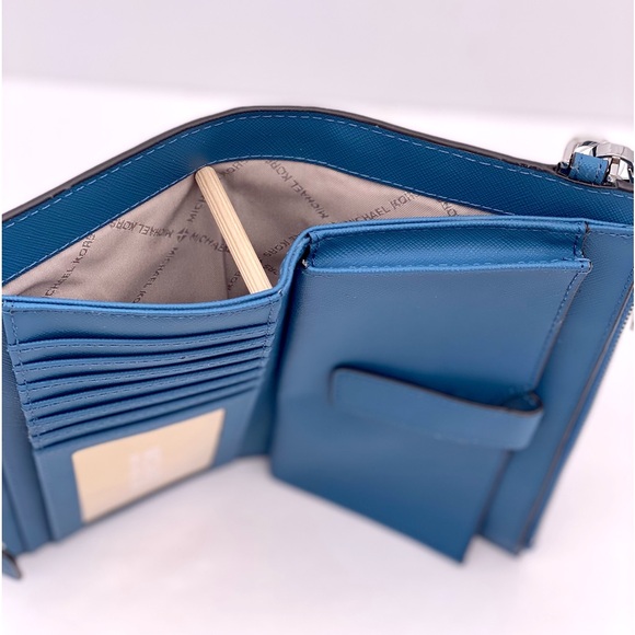 Michael Kors DoubleZip Wallet Wristlet Phone Case - Picture 11 of 14